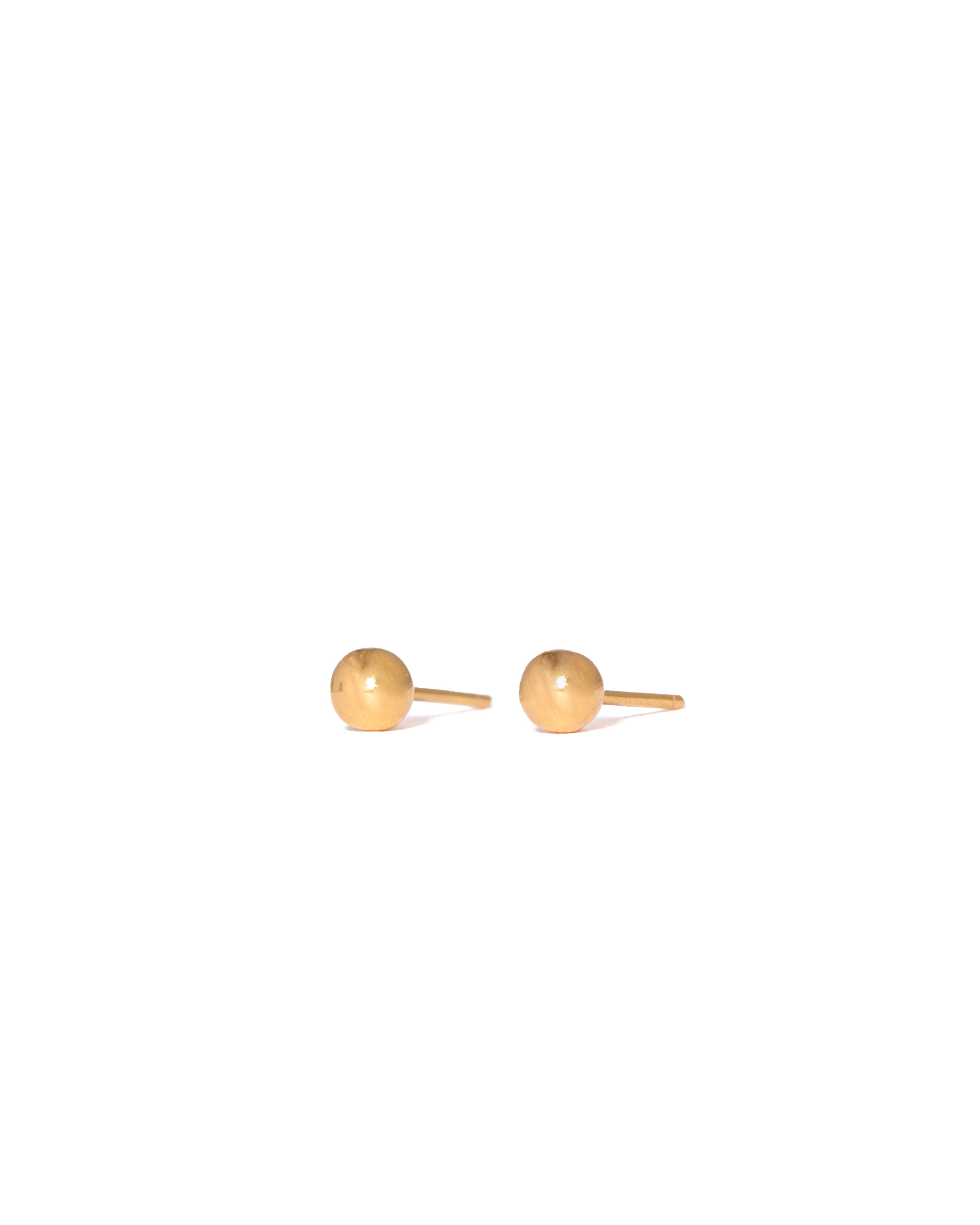 Solirah Classic Sphere Studs – 18K Gold